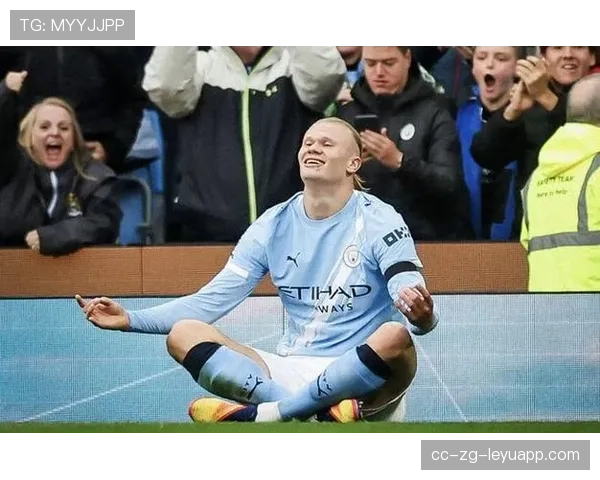 哈兰德在对阵强队时往往能挺身而出完成关键任务，哈兰德太强